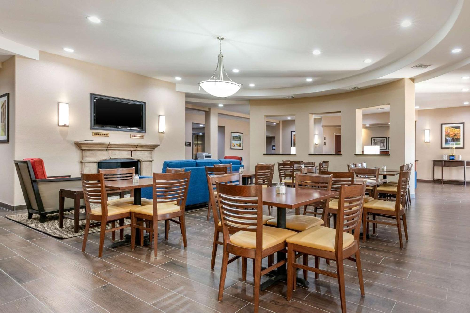 Comfort Inn & Suites Van Buren - Fort Smith Zewnętrze zdjęcie